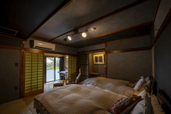 源泉かけ流し温泉付　和室8畳ベッドルーム