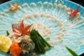 ふぐの薄造り（本格ふぐ会席　２名様盛り・イメージ）