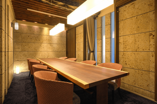【お食事処-海浬】半個室の落ち着いた食空間で気兼ねないお食事時間をお愉しみ下さいませ