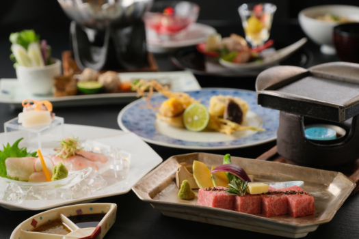 選びぬいた食材を使った会席料理（一例）