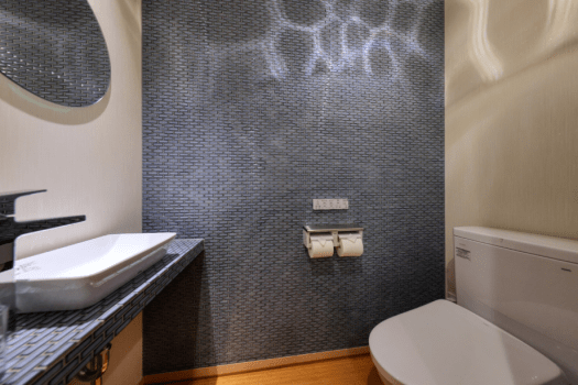 Twim room with Jinya view