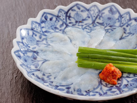 【ふぐ刺し＆ビュッフェ】透き通る白身の美しさ【三陸産ふぐ刺し薄造り】と美食ビュッフェ