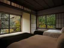 【和室3間・150平米】15畳+13畳+１０畳《川音・渓谷ビュー》