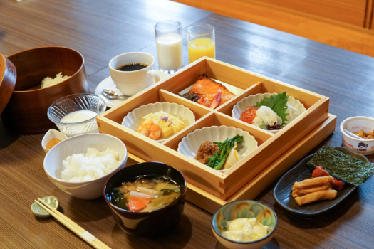 朝食
こだわりの和食御膳