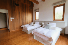 洋室［オリーブ］