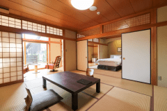 和室10畳+ベッドルーム