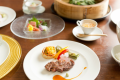 「夕食」あうら橘の創作料理「べっぴん料理」
特別な一日に贅沢なひとときを。和を基本とした創作料理「べっぴん料理」。目で楽しめ、もちろん味でもお楽しみいただけるよう、器からこだわりを持たせております。