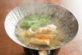 「夕食」あうら橘の創作料理「べっぴん料理」
特別な一日に贅沢なひとときを。和を基本とした創作料理「べっぴん料理」。目で楽しめ、もちろん味でもお楽しみいただけるよう、器からこだわりを持たせております。