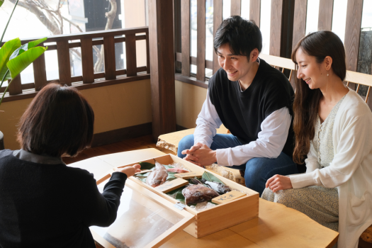 ＜チョイス料理＞新鮮な食材を仕入れ、お客様に「その日食べたいもの」をお選びいただけます♪
