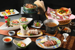 その日の新鮮素材を使ったおまかせ会席（イメージ写真）
料理人がお客様に心を込めて作り出す会席をご堪能ください