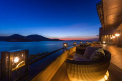 デッキテラス海の桟敷