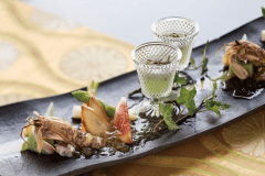 「目で美しく、ひと品、ひと品丁寧に。」料理旅館ならではの“繊細な味わい”をお愉しみくださいませ――。