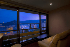 【デラックス和のツイン（禁煙）】2016年7月リニューアル！時間とともに移り行く熱海の美景をお楽しみください。