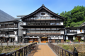【古勢起屋別館】当館は外観だけではなくサービスや内観においても大正ロマンにふれる事が出来るよう、昔の思い出を残しております。