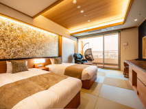 2024年8月新設！松山城を望み、松山市内を一望できるデッキテラス『風のテラス』付の和モダンツイン