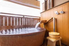 【ひいなで一番人気の】 海一望 10畳 陶器製露天風呂付客室