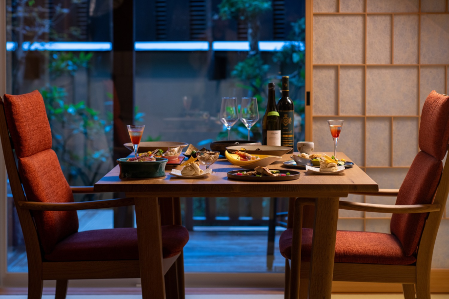 【お部屋食・夕食】特別なお食事をお部屋にご用意