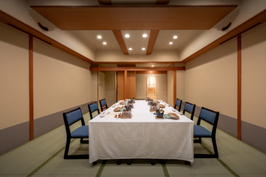 【得】4名様以上で予約可能【ぷち宴会プラン～60分飲み放題付】リーズナブル宴会和食膳を小宴会場で