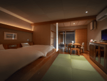 【おふたりさま専用・露天風呂付客室】当館に1室だけ、琉球畳にツインベッドの露天風呂付客室
おふたりさま専用の特別室となっております。