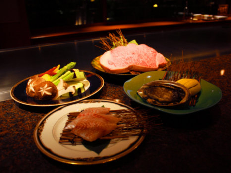 【鉄板焼コースで特別ディナー】黒毛和牛や新鮮な海鮮をご堪能（1泊2食付)