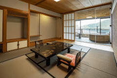 【禁煙】おしどりの池を望む【自家源泉半露天風呂付き客室】和室＋ツイン（水円）