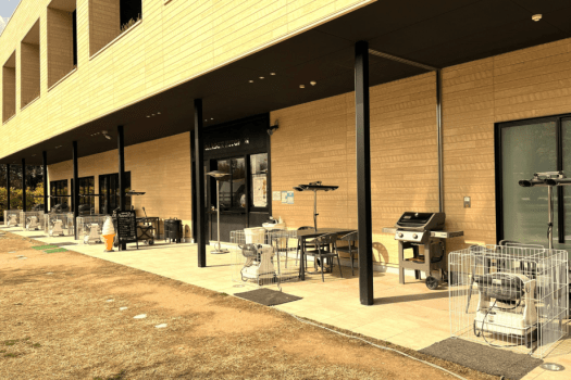 ガーデンキッチンテラス♪
ホテル棟にご宿泊のお客様はこちらでBBQとなります。