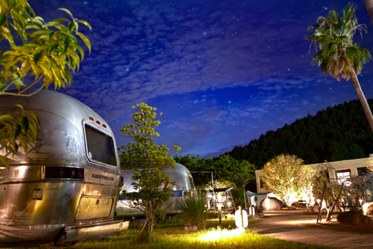 ファイヤーピット夜の風景