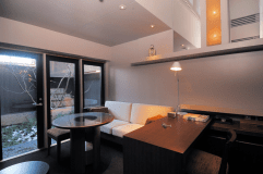 書斎型ツインルーム坪庭付