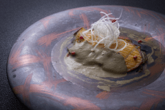 【松島旬の贅‐鮑ステーキ】特製の肝ソースは、他では味わえない特別な味。