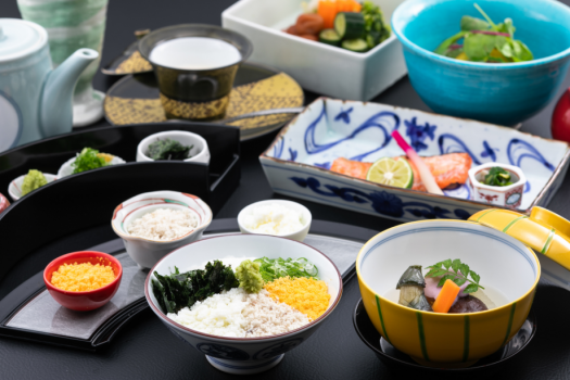 朝食　鯛めし