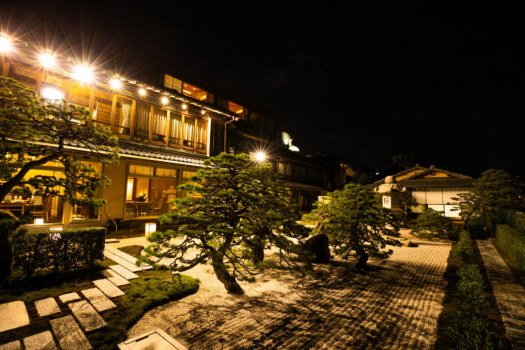 庭園　夜景