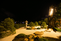 湖畔庭園　夜景