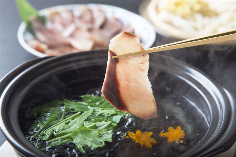 【天然寒ブリ】・源泉かけ流し温泉と冬の味覚を大漫喫「天然ブリづくし」プラン【冬限定】