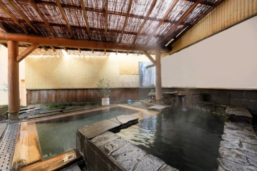 【素泊り】≪食事なし≫お日にち限定！開湯120年湯元上山田ホテルの源泉かけ流し天然温泉を愉しむ