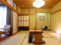 和室8畳のお部屋