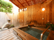 専用露天風呂の一例（客室毎に設えが異なります）