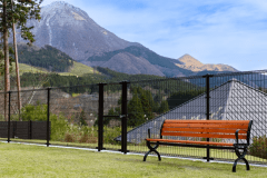 由布岳を望む新しいドッグラン誕生