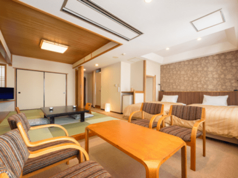（Japanese-style room with 7.5 tatami mats and 2 semi-double beds made by Simmons [non-smoking].