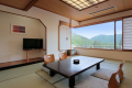 (Japanese-Western style room) Japanese-style room 10 tatami mats + 6 tatami mats (Japanese-style bed) + twin [non-smoking]