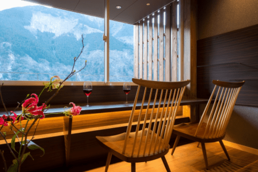 Guest room with open air bath  305   306