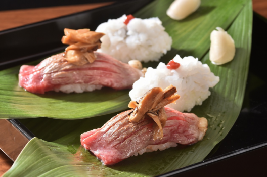 【夏の味覚】夏の風物詩「鱧」と亀岡牛を堪能 厳選食材を使った季節の特選料理<6月1日~10月31日> 【夏の味覚】夏の風物詩「鱧」と亀岡牛を堪能 厳選食材を使った季節の特選料理<6月1日~10月31日>