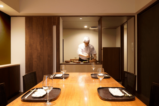 Art Room【呼風】現代アートと伝統の技が織りなす体感型客室