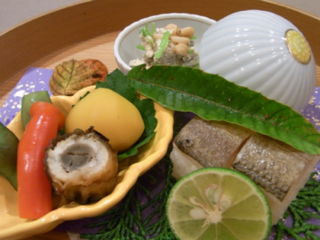 【秋の味覚】松茸の炭火焼きや土瓶蒸しなど 贅を尽くした松茸の特選料理<9月1日~11月15日> 【秋の味覚】松茸の炭火焼きや土瓶蒸しなど 贅を尽くした松茸の特選料理<9月1日~11月15日>