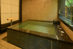 【山の菴 温泉内風呂付・ベッド】マッサージチェア付