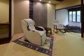 和室14畳+マッサージチェア&掘りごたつ付客室「山の菴(いおり)・和室ツイン」全3室
掘りごたつのあるモダンな和のツインベッドルーム。
マッサージチェアを備え付けており、いつでもリラックスしたひと時をお過ごしいただけます。山の菴よりゆったりと寛げる、モダンな和の空間。
掘りごたつから山の景色を望み、季節の移ろいを感じてください。 和室14畳+マッサージチェア&掘りごたつ付客室「山の菴(いおり)・和室ツイン」全3室
掘りごたつのあるモダンな和のツインベッドルーム。
マッサージチェアを備え付けており、いつでもリラックスしたひと時をお過ごしいただけます。山の菴よりゆったりと寛げる、モダンな和の空間。
掘りごたつから山の景色を望み、季節の移ろいを感じてください。