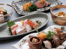 【夕朝食付｜基本】四季の味覚を楽しむ季節の懐石プラン
