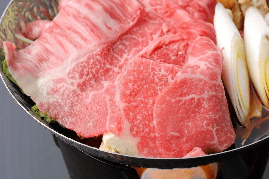 【3/1～5/12◆春季限定】山形の旬味を楽しむ～ブランド牛・最上牛すき焼き&times;旬の山菜の天ぷら～｜★公式HPからのご予約が1,100円お得！公式HP3大特典付き★