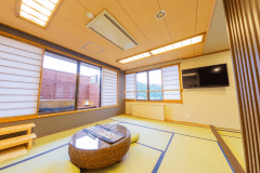 湯乃香502 　シモンズベット　50型TV　