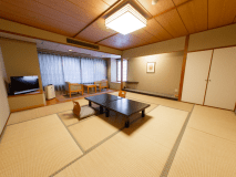 西館【和室ゆったり12.5畳】風呂、トイレ付