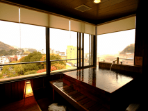 露天付客室　夕陽